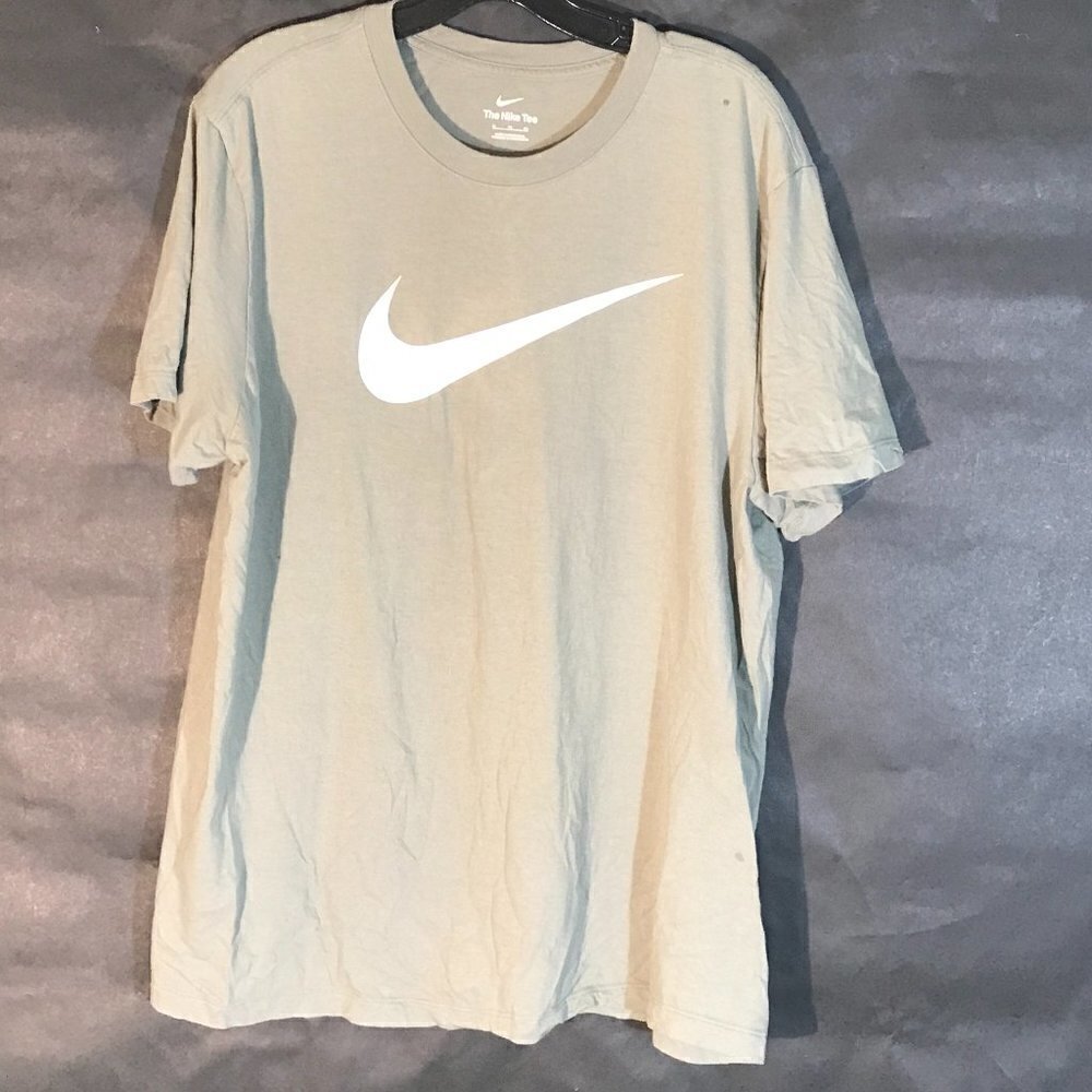 NIKE Olive Green Gray Short Sleeve Activewear T Shirt XL Center Swoosh Big
